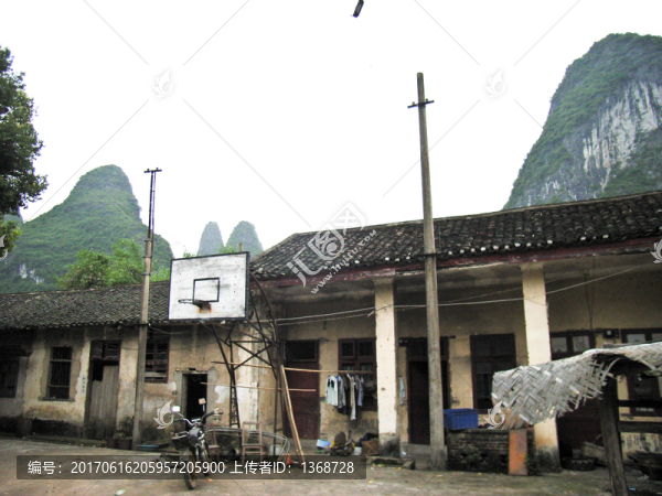 興坪古鎮(zhèn),破敗的民居