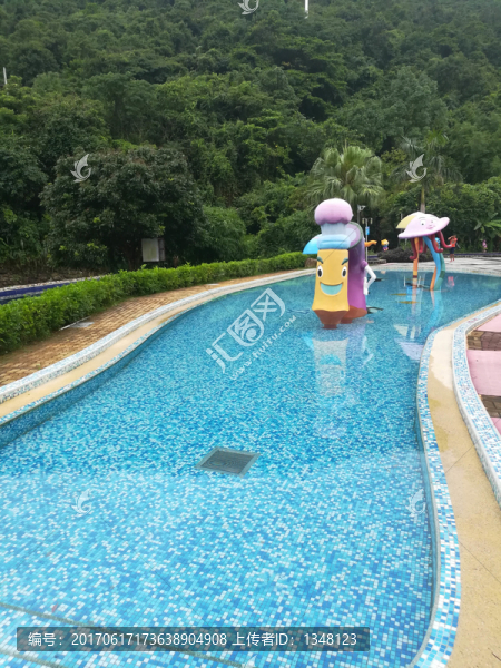兒童泳池