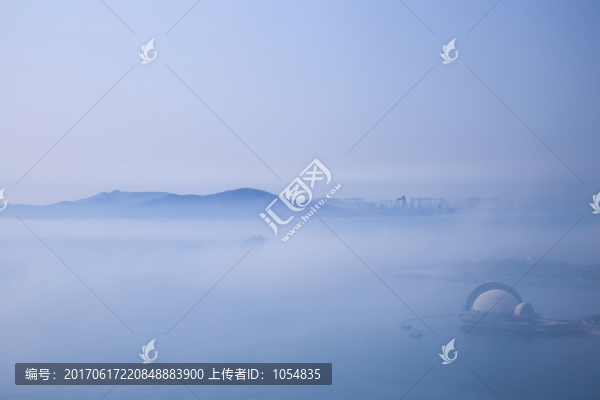 遠(yuǎn)山