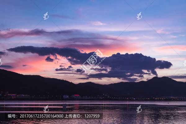 西山晚霞