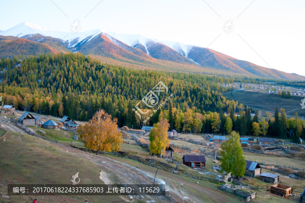 白哈巴中哈邊界西北第一村景色