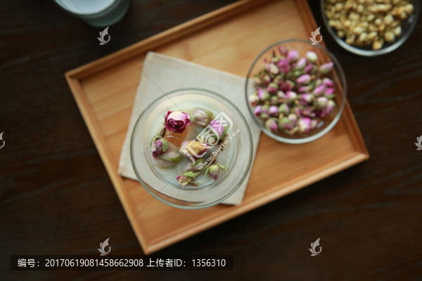 玫瑰花奶茶