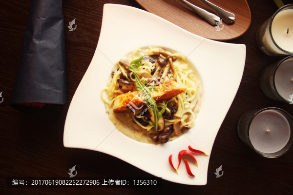 魚柳忌廉汁意粉