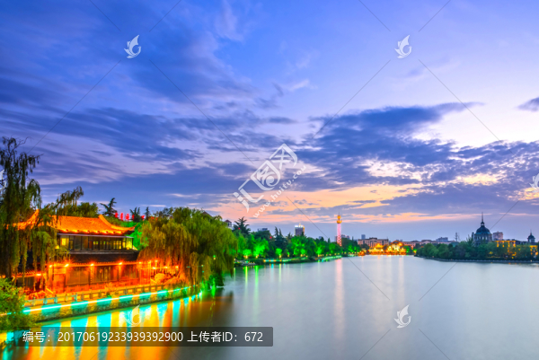 濠河日落