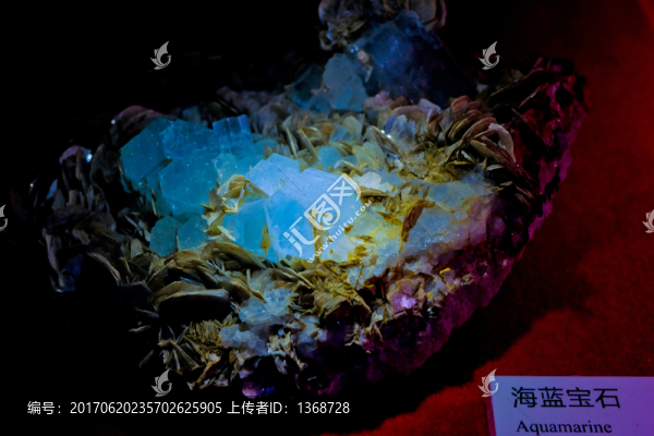 海藍(lán)寶石
