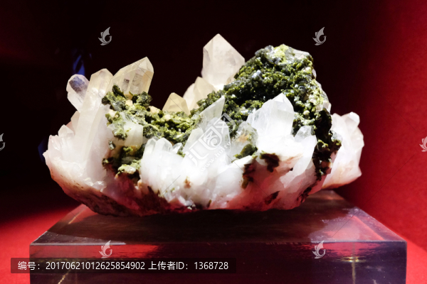綠簾石