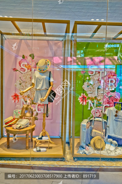 女裝專賣,專賣店櫥窗