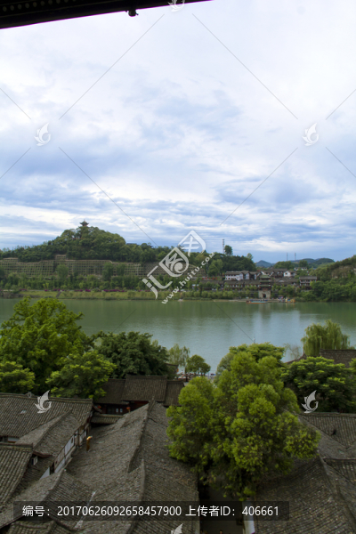 閬中古城