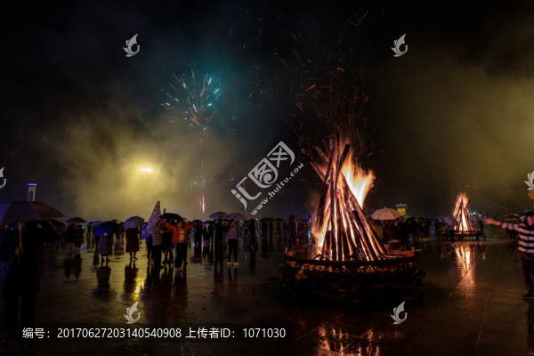 鄂倫春篝火節(jié)現(xiàn)場(chǎng)