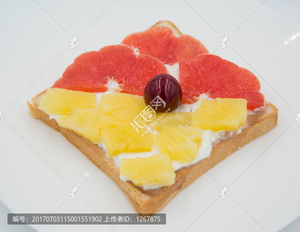 水果奶油夾心土司面包