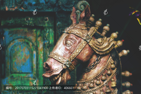 旋轉(zhuǎn)木馬