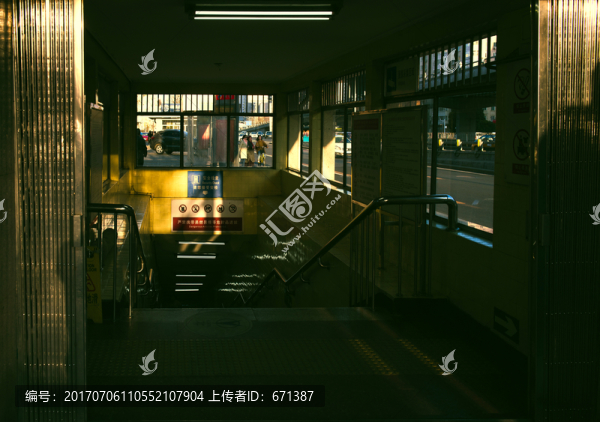 地鐵站口