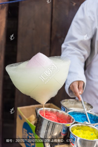 小吃棉花糖