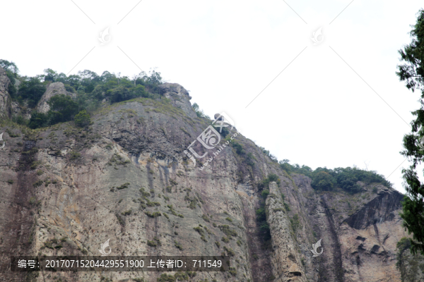 雁蕩山靈巖景區(qū)魯迅像景點