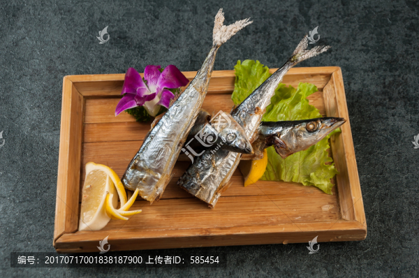 烤秋刀魚