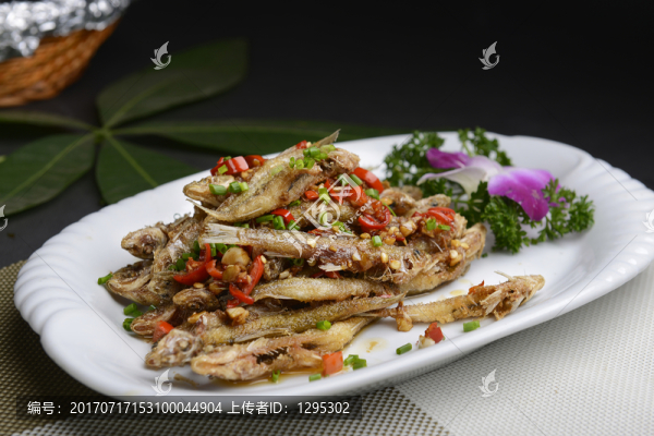 香酥嫩仔魚
