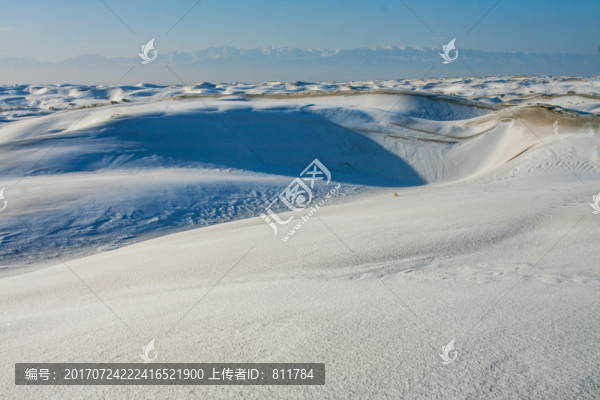沙漠雪景