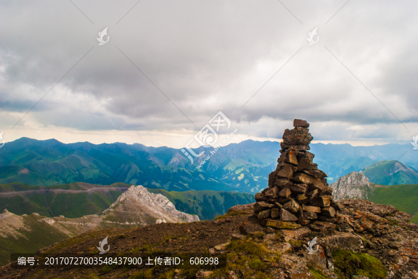 新疆天山山脈