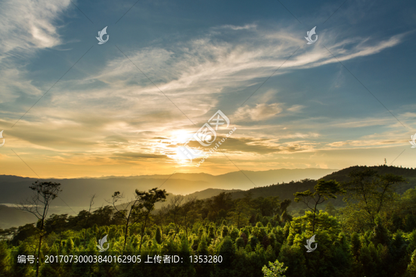 高山日落