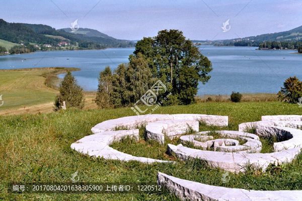 旅游