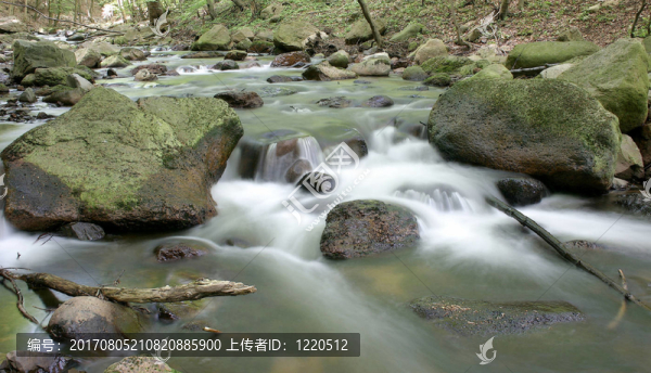 溪水2