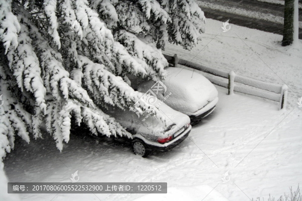 下雪了