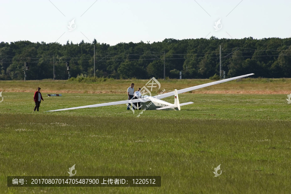 滑翔機(jī)01
