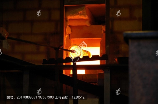 熱玻璃