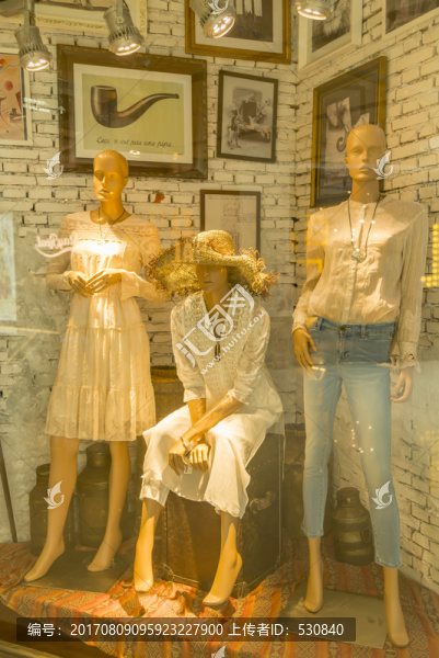 女裝專賣店
