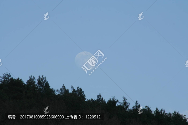 月亮