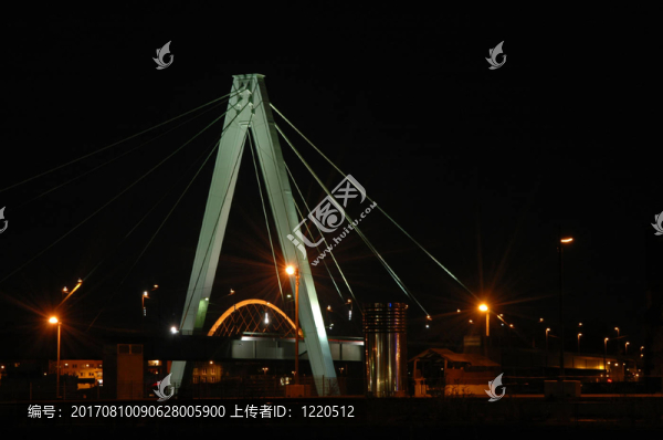 2地標K？LLE