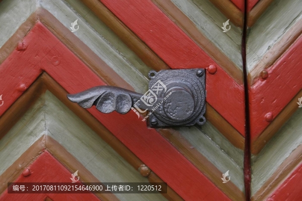 而…