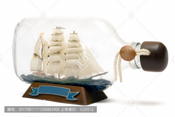 船在瓶