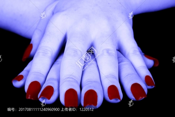 女人