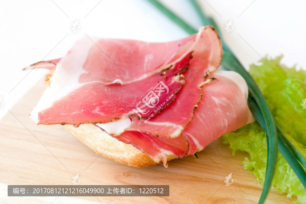 火腿面包2