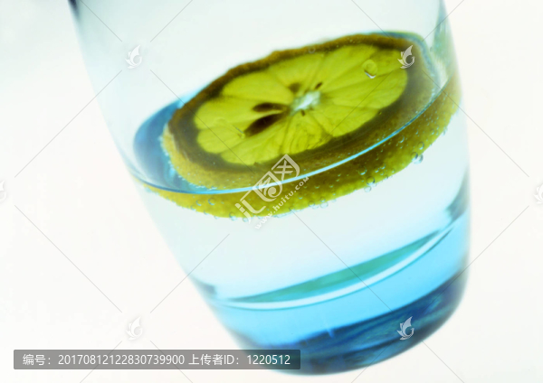 玻璃酒杯