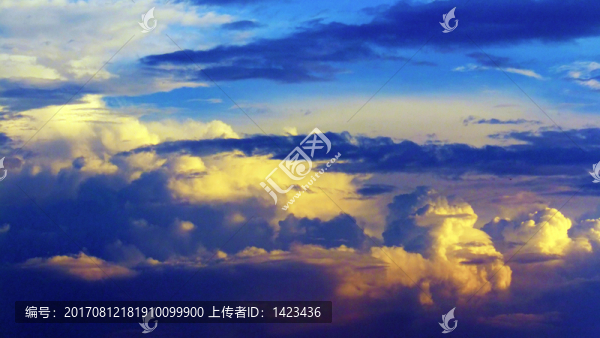 多彩的云
