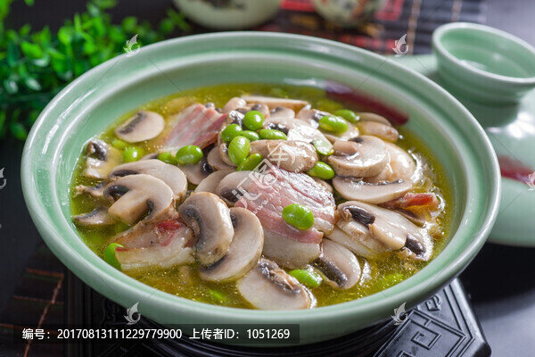 臘味滑菇煲