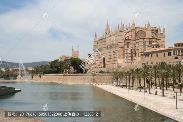 帕爾馬大教堂La,SEU
