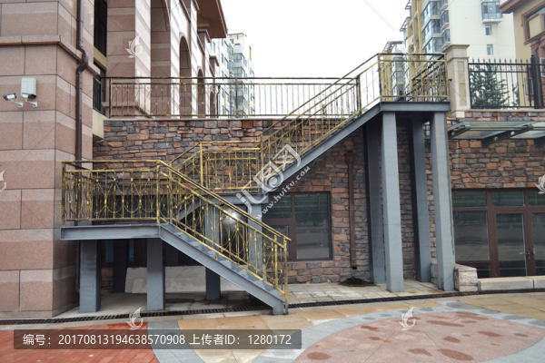 鋼結構樓梯
