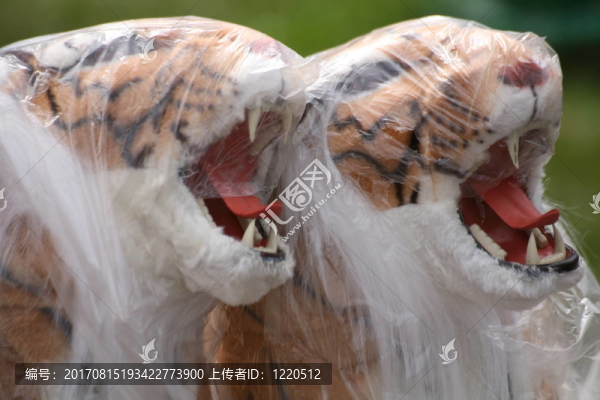 毛絨老虎