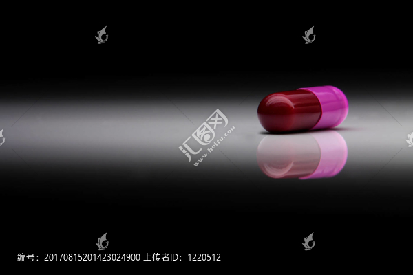 五顏六色的藥片