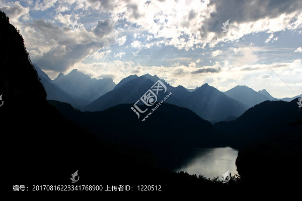 山脈