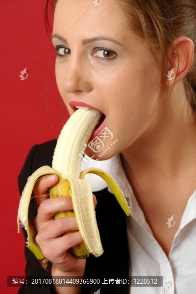 女人