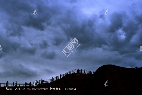 張掖丹霞山谷天空風(fēng)景