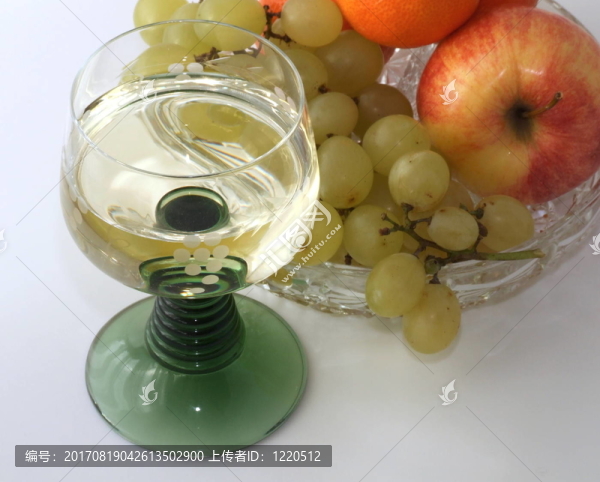 只是一杯