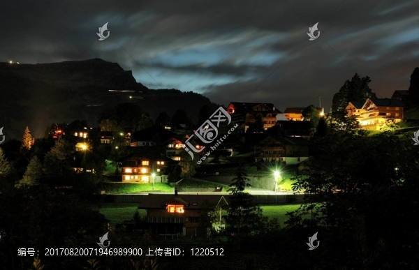 Bergdorf的夜晚