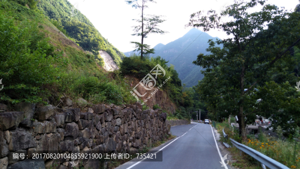 山區(qū)公路