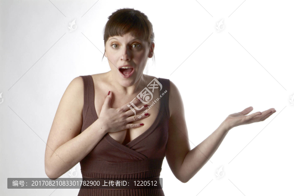 女人嚇壞了