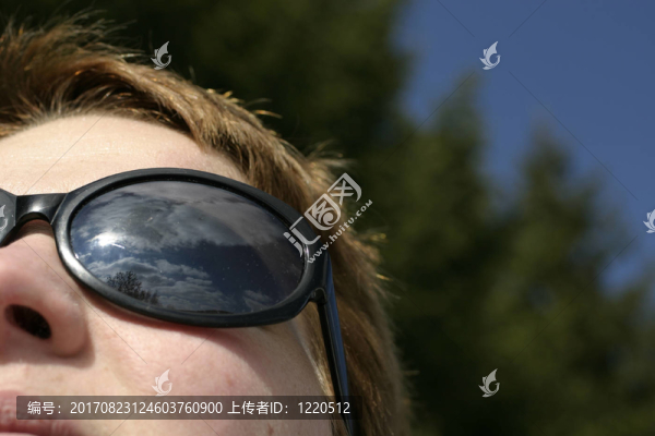 女人